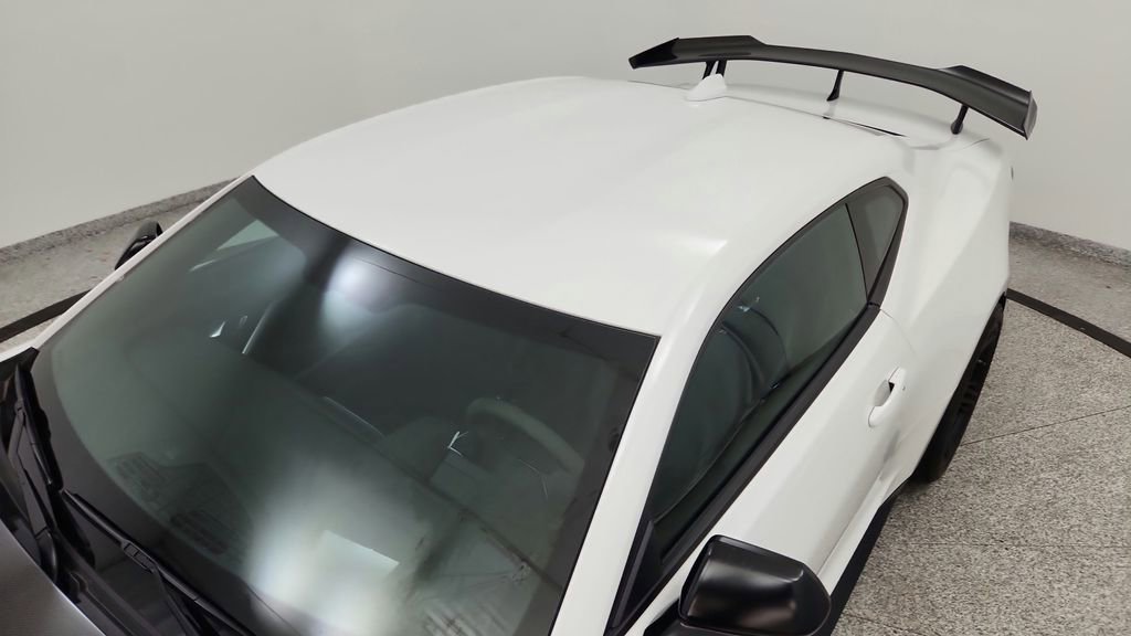 Used 2021 Chevrolet Camaro ZL1 image 20