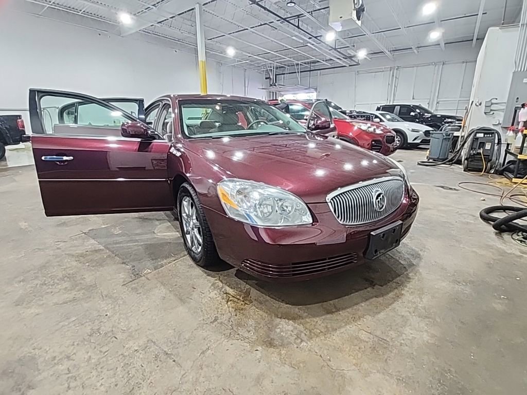 Used 2007 Buick Lucerne CXL w/ Luxury Package FWD image 30