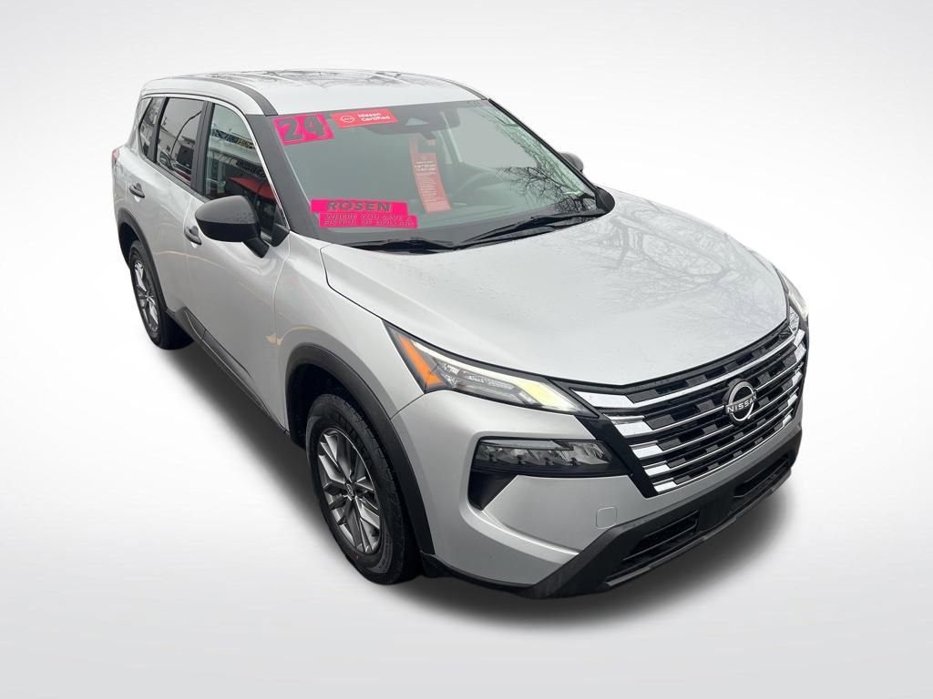Certified 2024 Nissan Rogue S image 37