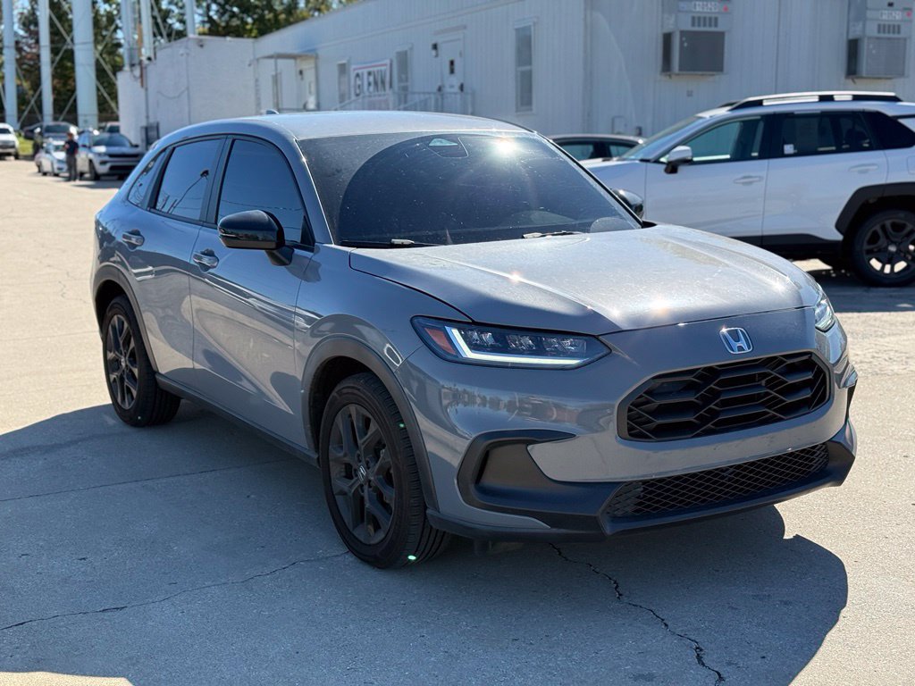 Used 2023 Honda HR-V Sport image 4