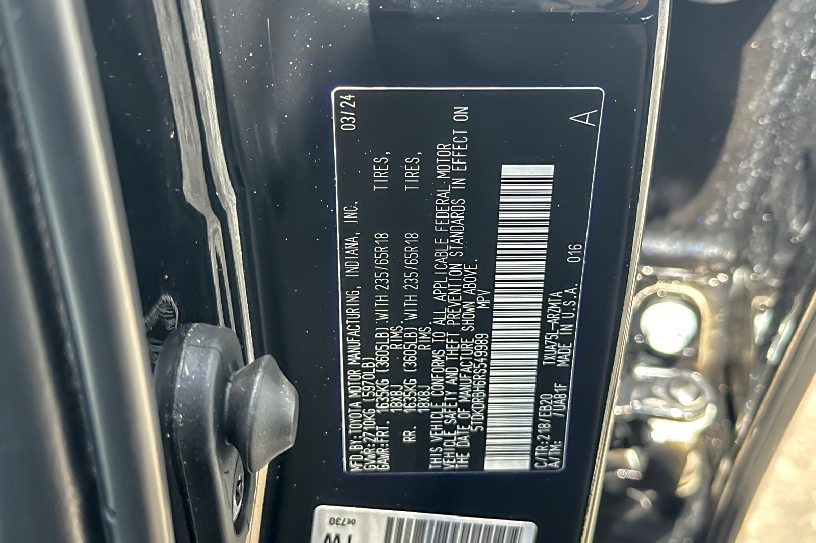Certified 2024 Toyota Highlander XLE AWD/4WD image 28