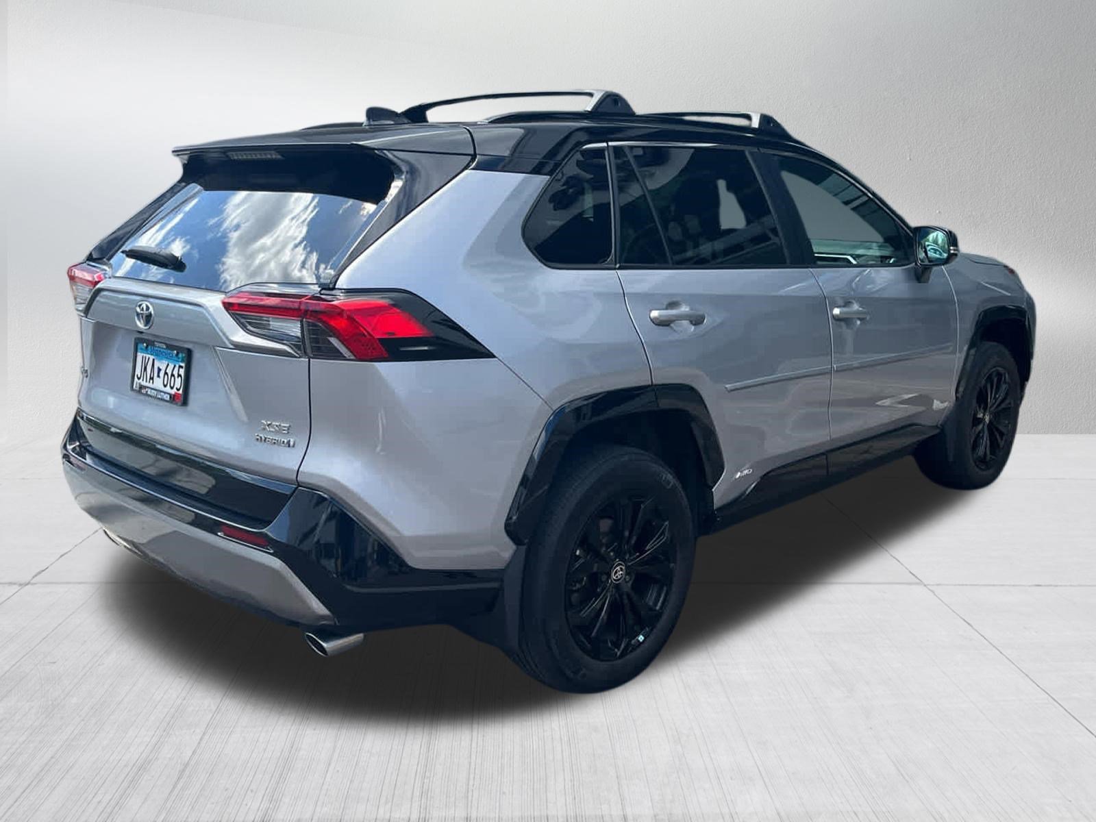 Used 2022 Toyota RAV4 XSE w/ XSE Grade Weather Package AWD/4WD image 5