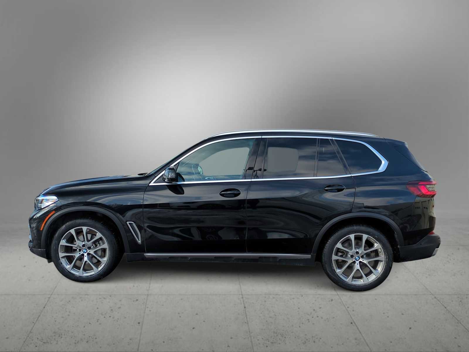 Certified 2022 BMW X5 xDrive40i image 5