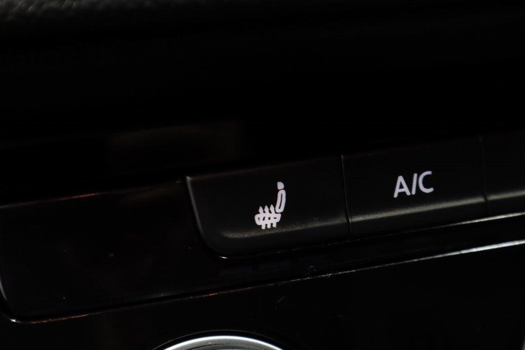 Used 2024 Volkswagen Taos S image 4