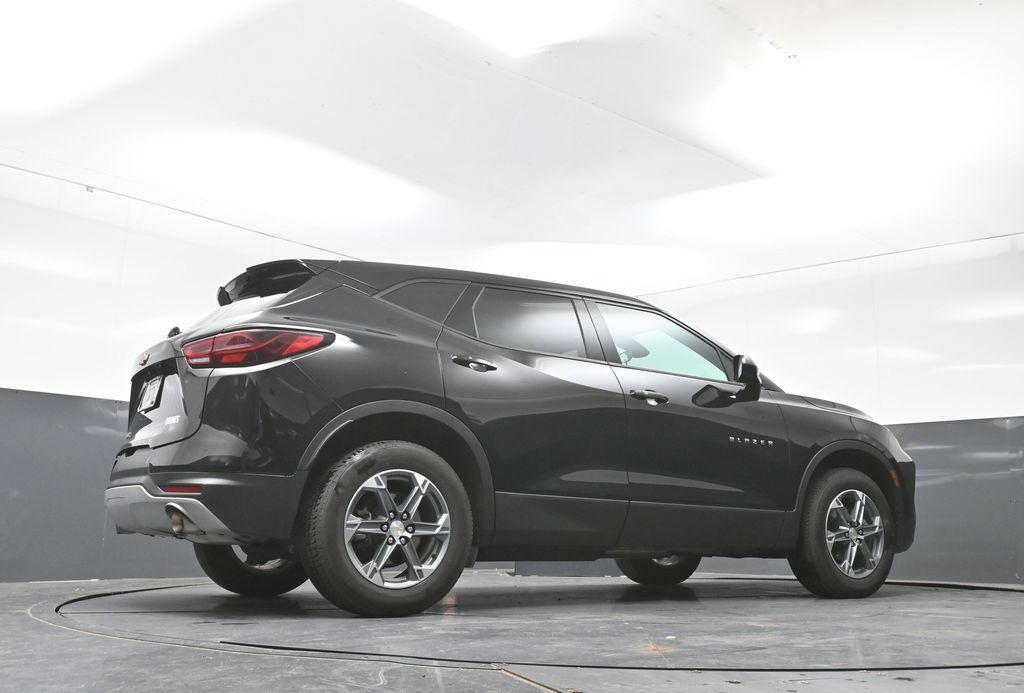 Used 2025 Chevrolet Blazer LT FWD image 49