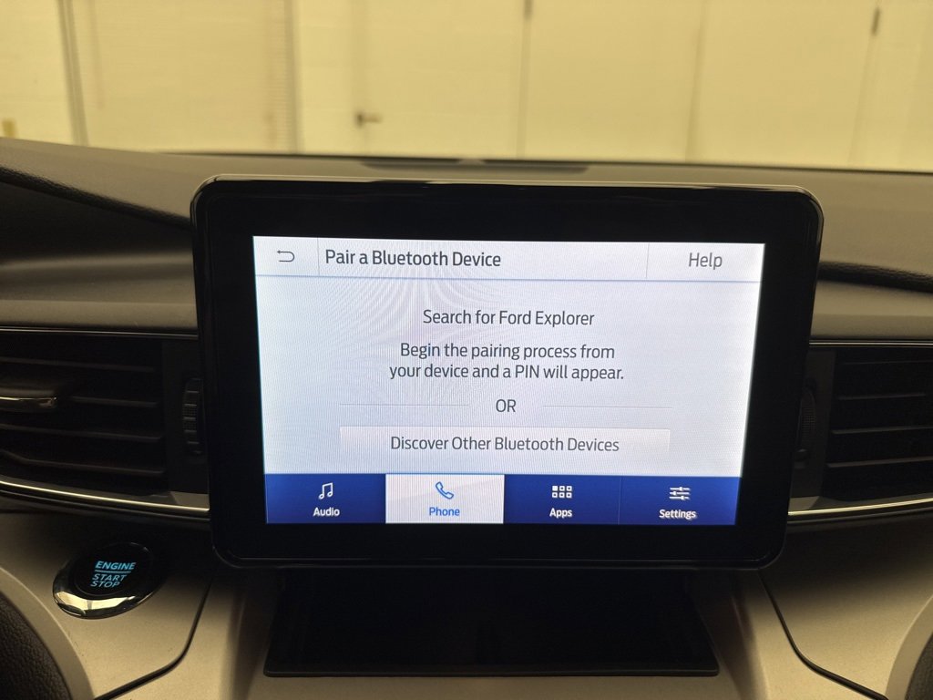 Used 2022 Ford Explorer XLT image 30