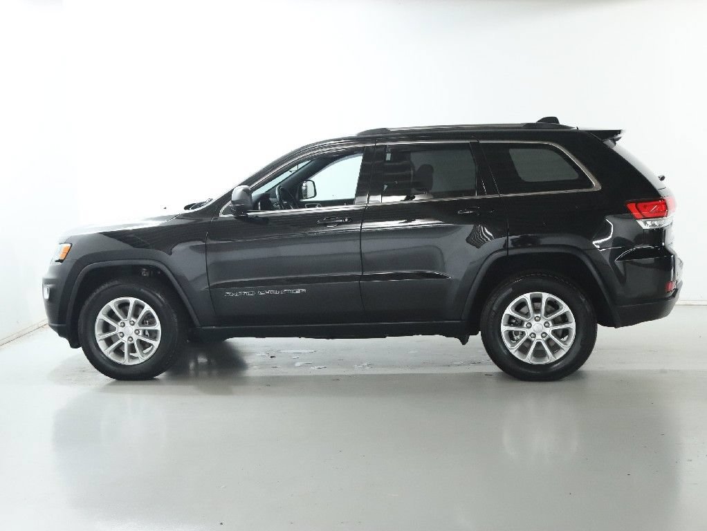 Used 2021 Jeep Grand Cherokee Laredo AWD/4WD image 38