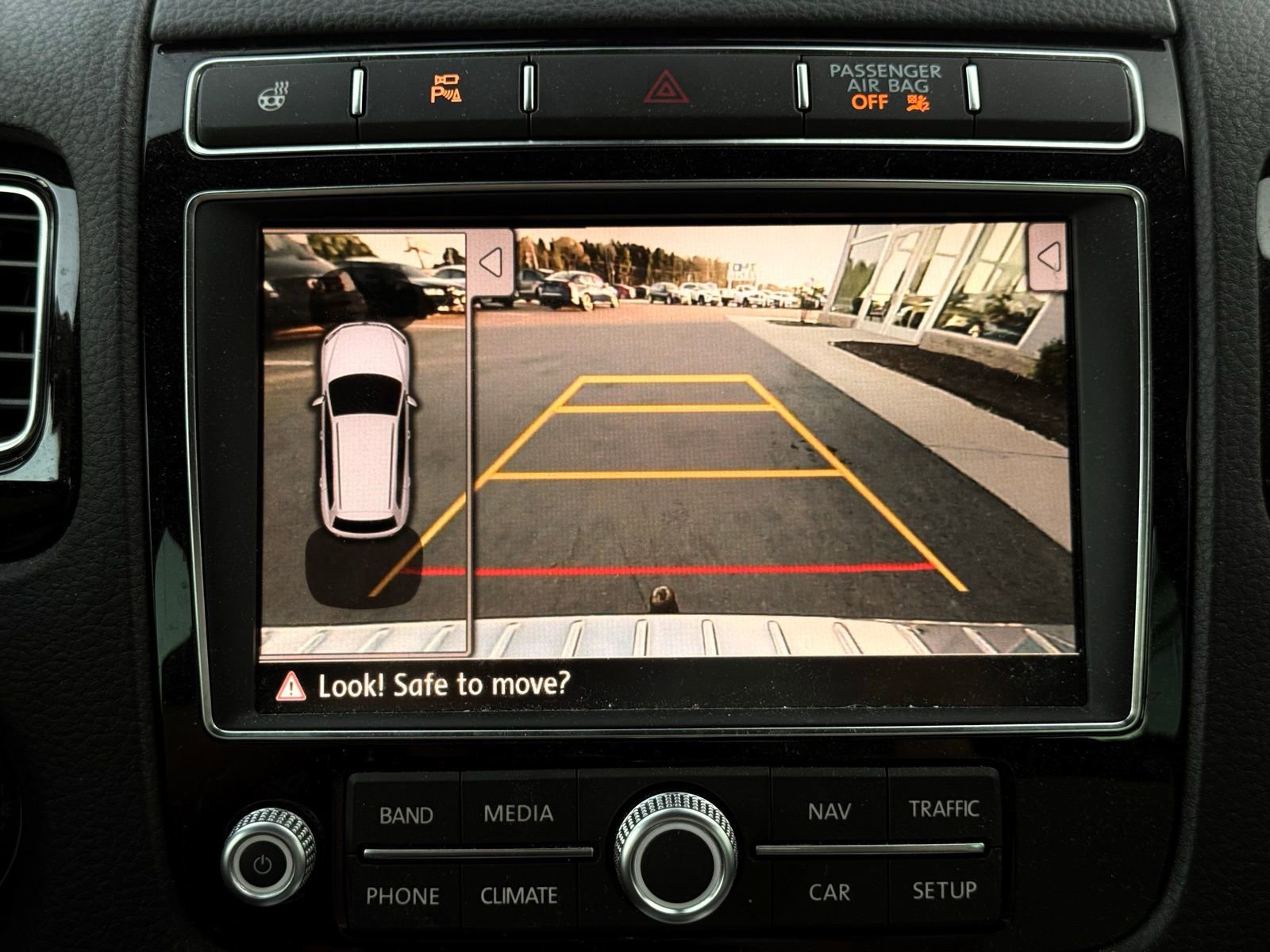 Used 2017 Volkswagen Touareg Wolfsburg Edition AWD/4WD image 39