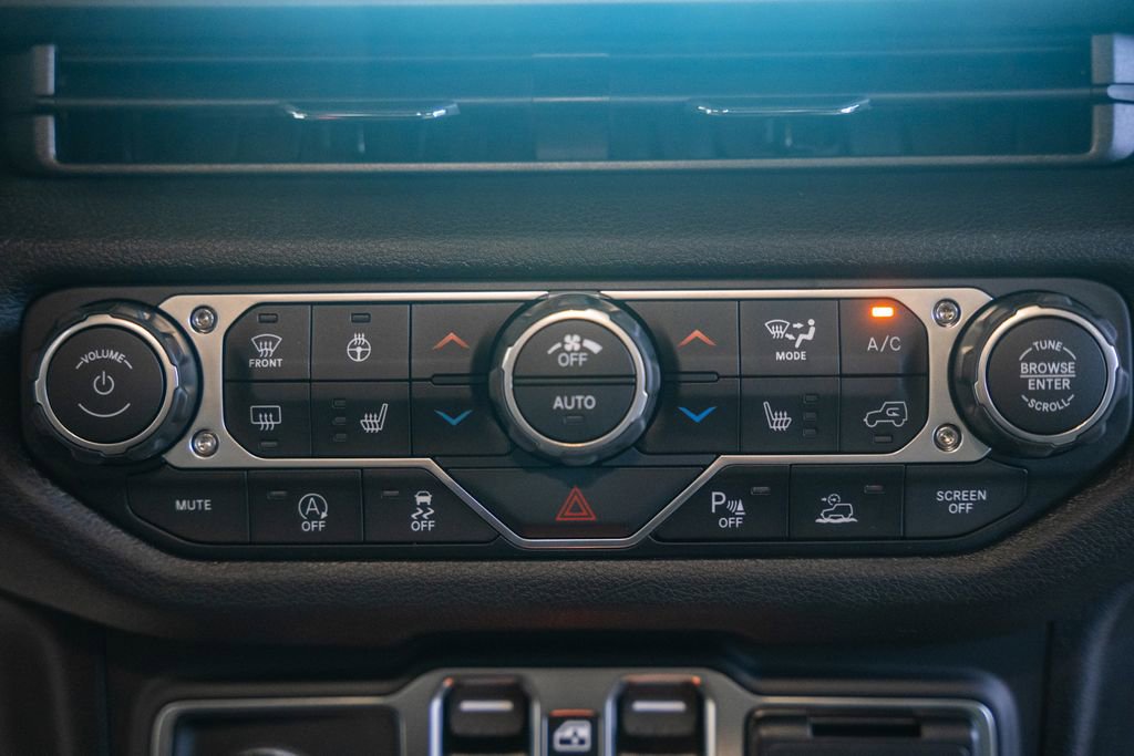 New 2025 Jeep Wrangler Sport S image 22