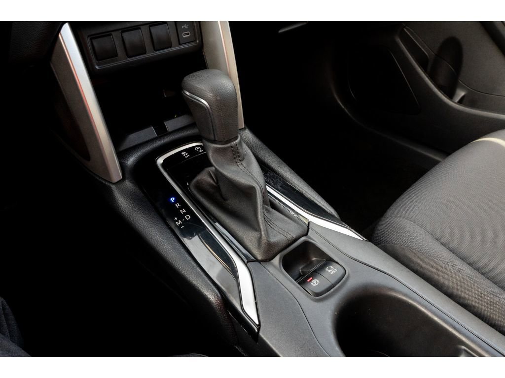 Used 2024 Toyota Corolla Cross LE FWD image 26