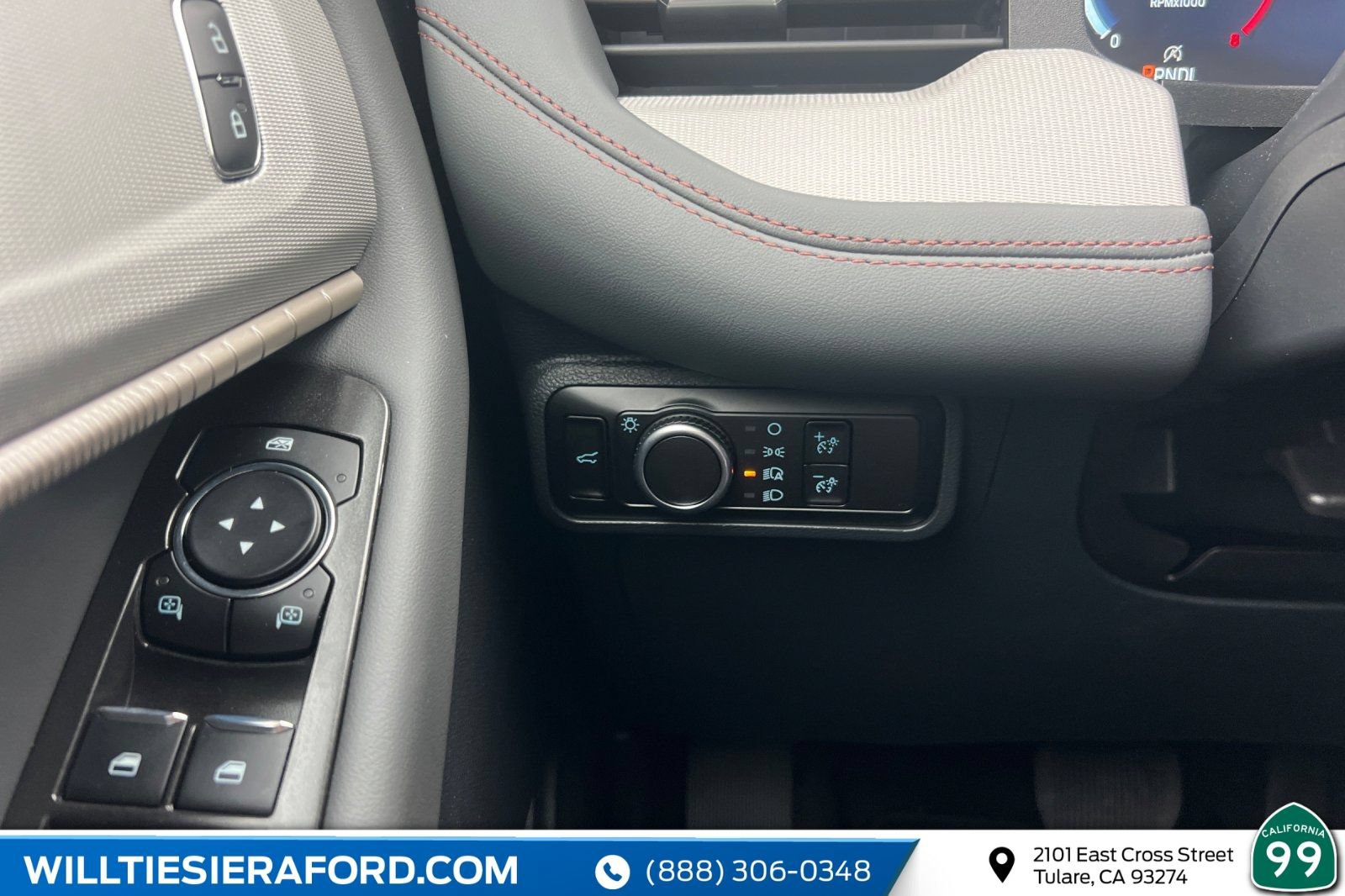 New 2026 Ford Explorer Active RWD image 27