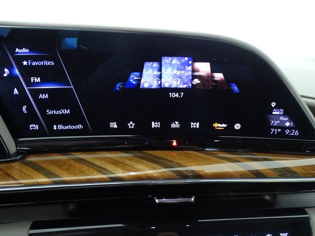 Used 2024 Cadillac Escalade Sport Platinum AWD/4WD image 17