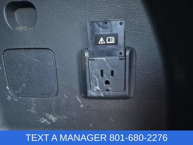 Used 2023 Mitsubishi Outlander SEL AWD/4WD image 18