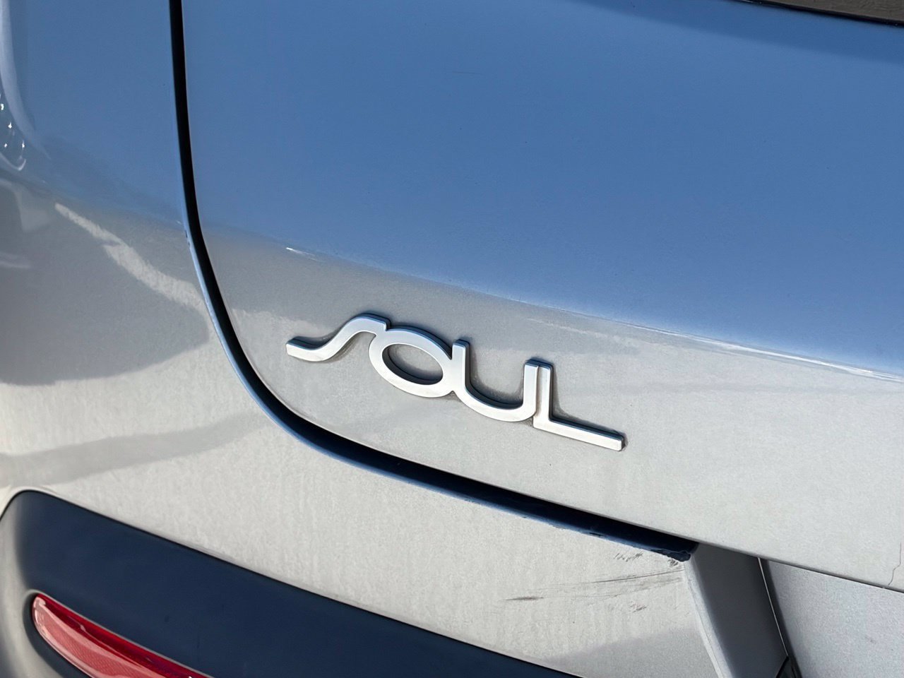 Used 2022 Kia Soul LX w/ Technology Package FWD image 4