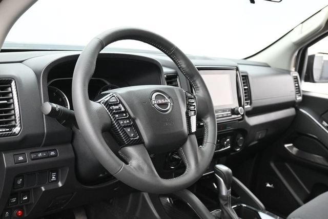 Used 2024 Nissan Frontier SV w/ Hardbody Edition AWD/4WD image 15