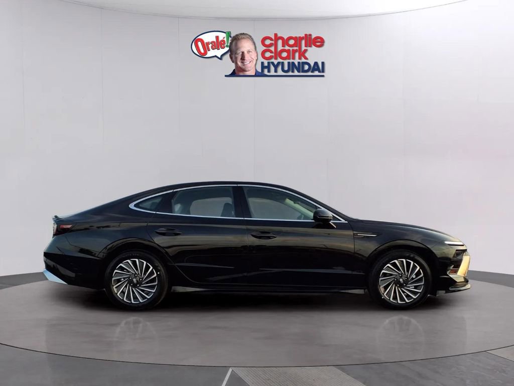 New 2026 Hyundai Sonata SEL image 5