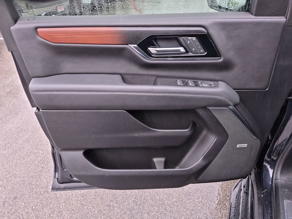 Certified 2025 GMC Yukon Denali RWD image 17