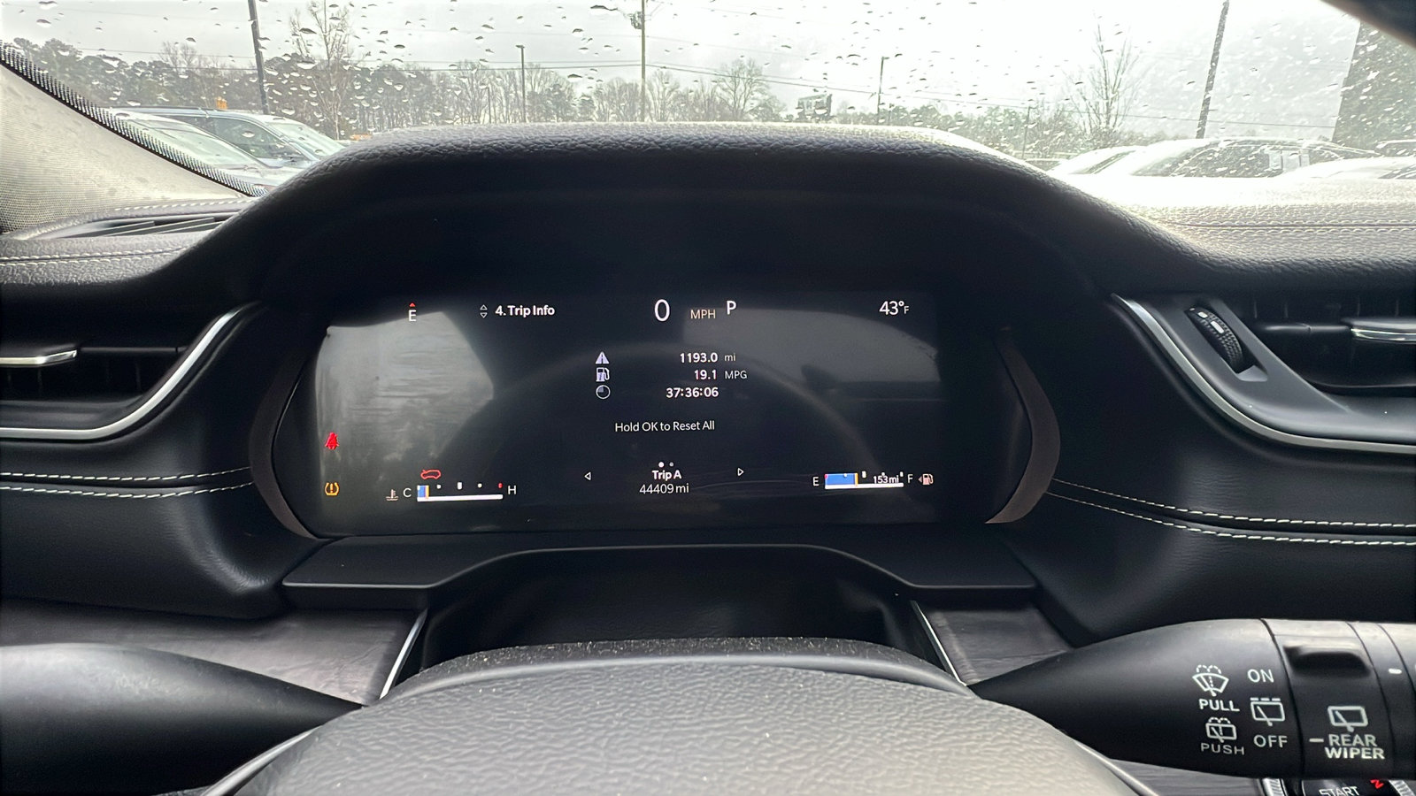 Used 2024 Jeep Grand Cherokee L Limited w/ Luxury Tech Group II image 33