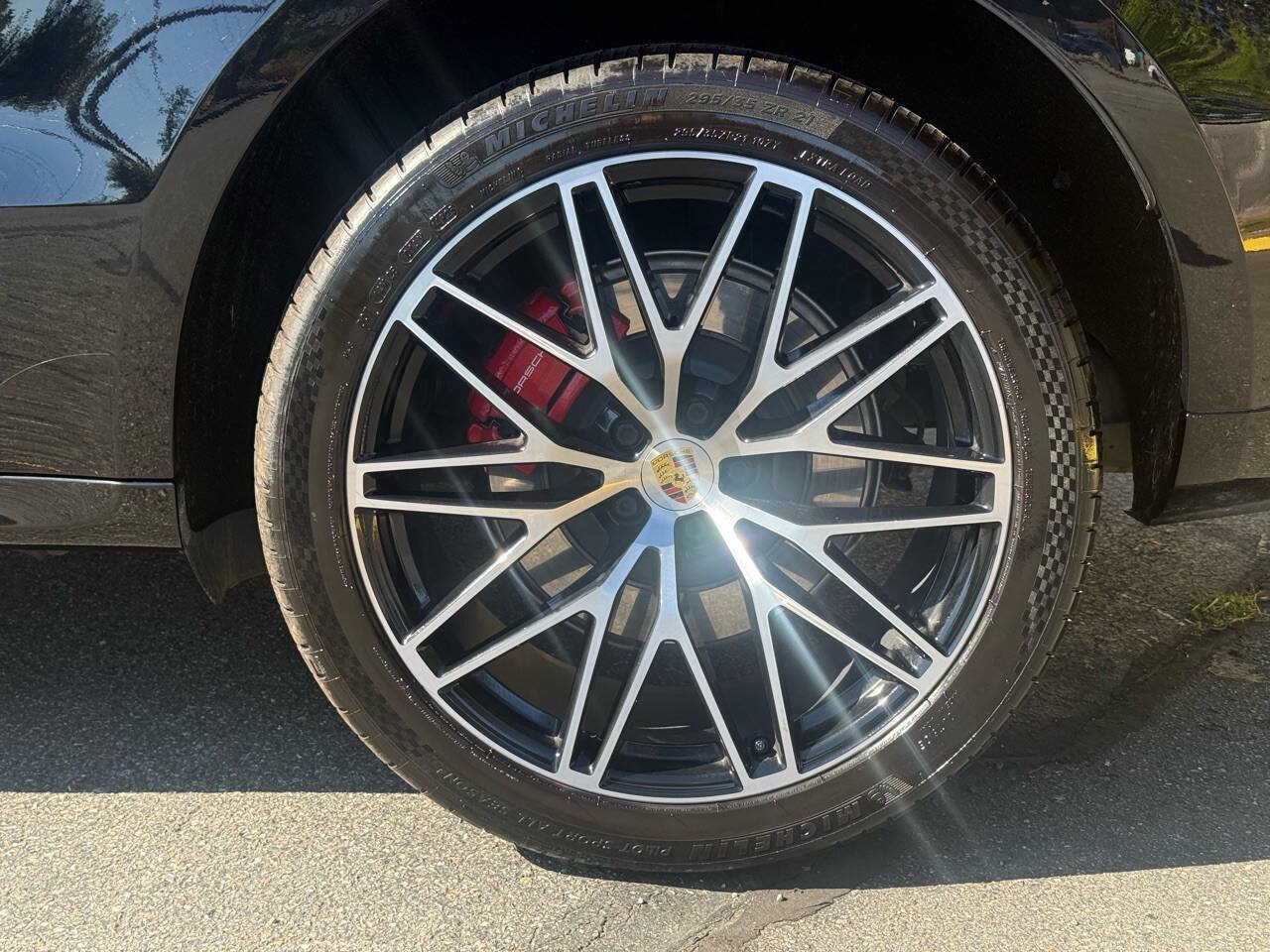 Used 2022 Porsche Macan GTS AWD/4WD image 49