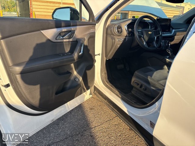 Used 2024 Chevrolet Blazer LT w/ Convenience Package FWD image 5
