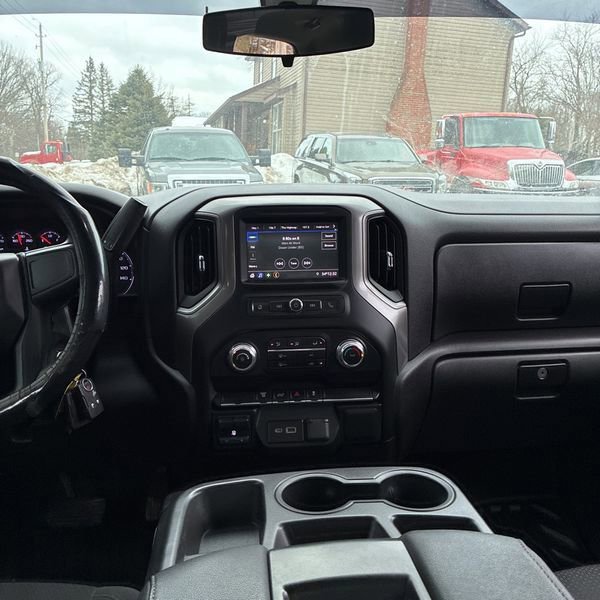 Used 2023 GMC Sierra 3500 Pro w/ Convenience Package image 28