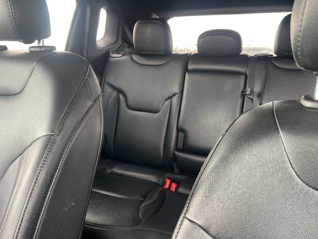 Used 2025 Jeep Compass Limited AWD/4WD image 26