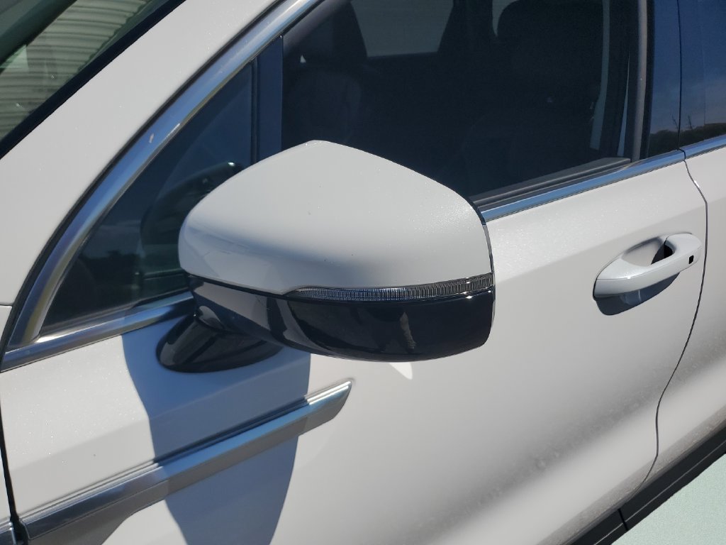 Used 2025 Kia Sorento S AWD/4WD image 28