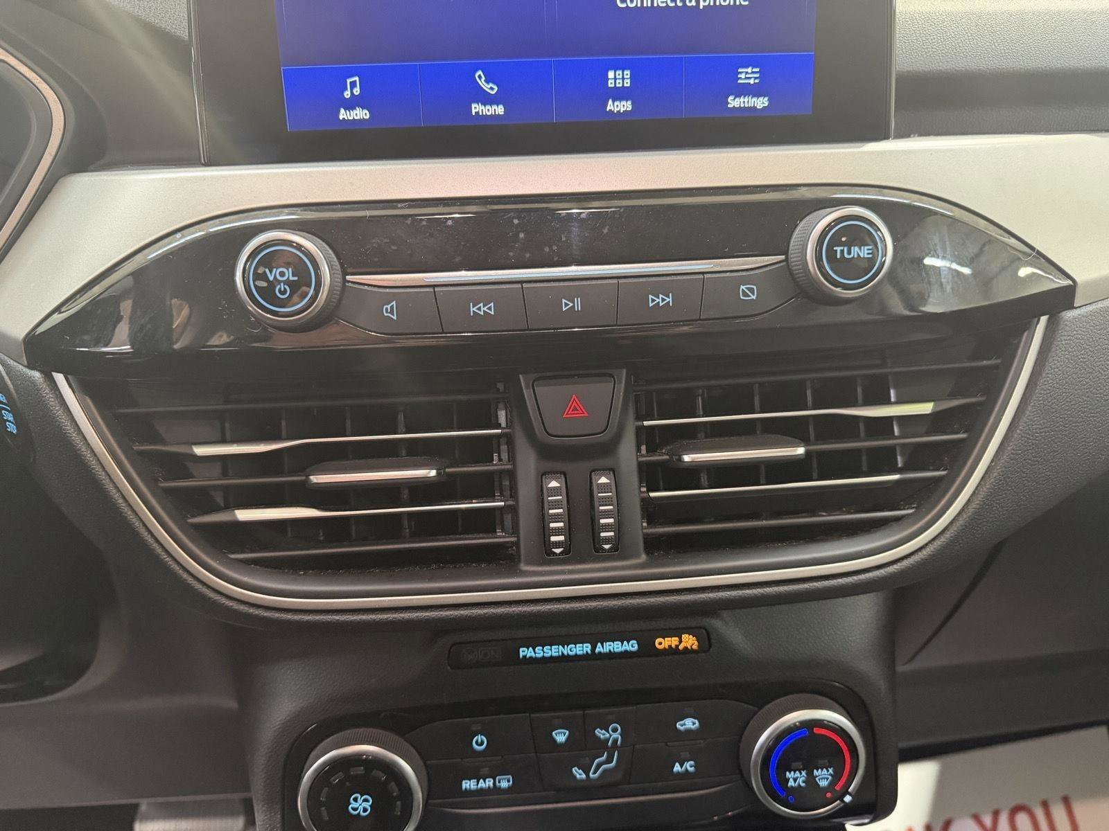 Used 2022 Ford Escape SE AWD/4WD image 16