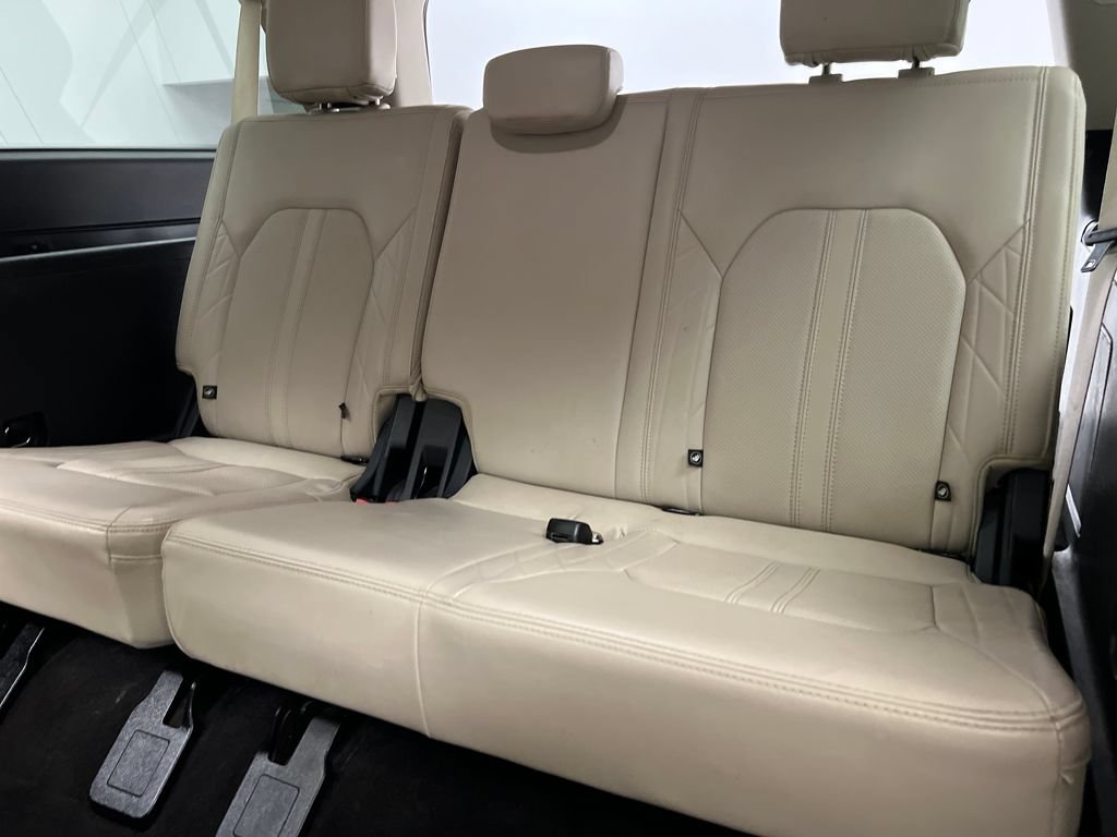 Used 2022 Ford Expedition Max Platinum AWD/4WD image 41