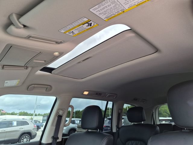 Used 2024 Nissan Armada Platinum w/ Captain's Chairs Package RWD image 19