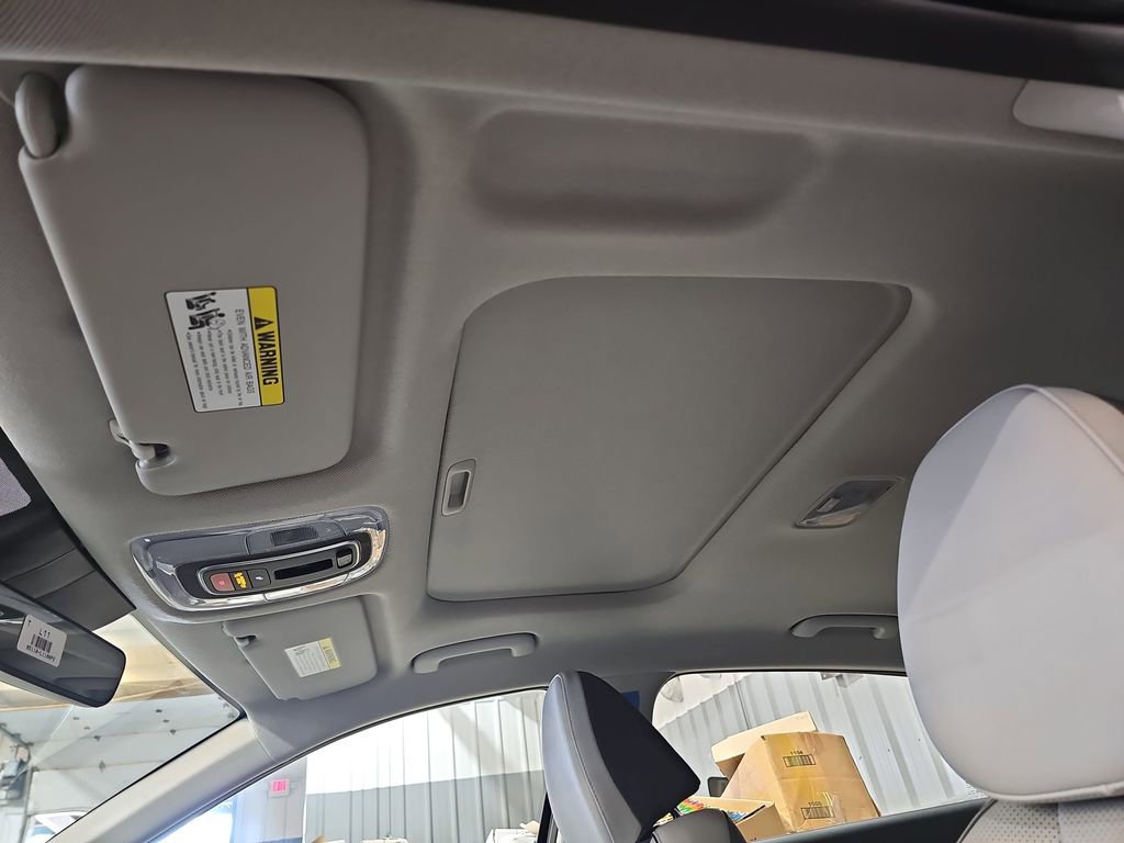 New 2026 Hyundai Elantra Limited image 31