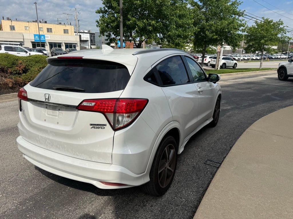 Used 2020 Honda HR-V Touring image 9