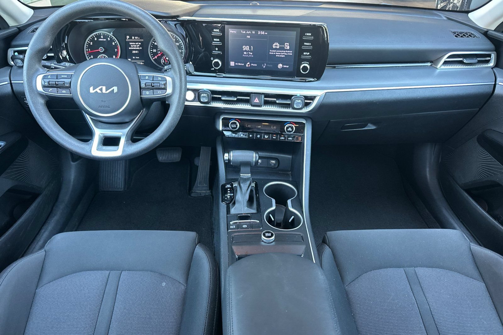 Used 2024 Kia K5 LXS FWD image 16