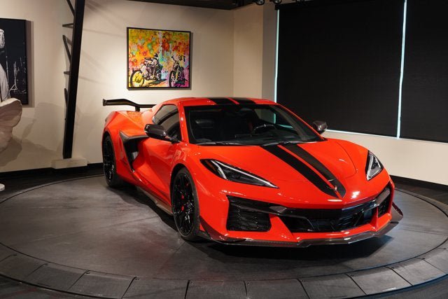 Used 2024 Chevrolet Corvette Z06 w/ Z07 Performance Package RWD image 16