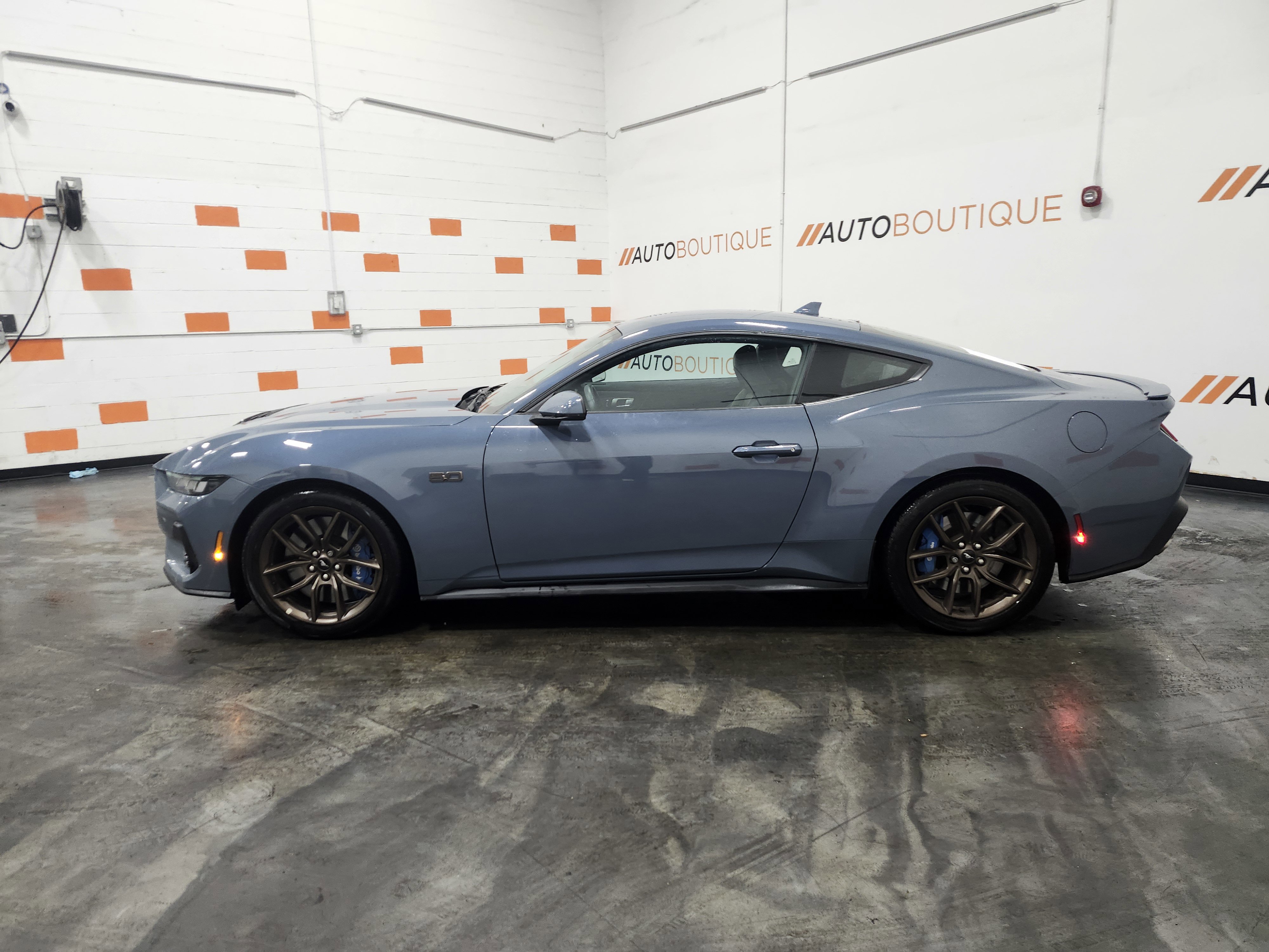 Used 2024 Ford Mustang GT Premium image 7