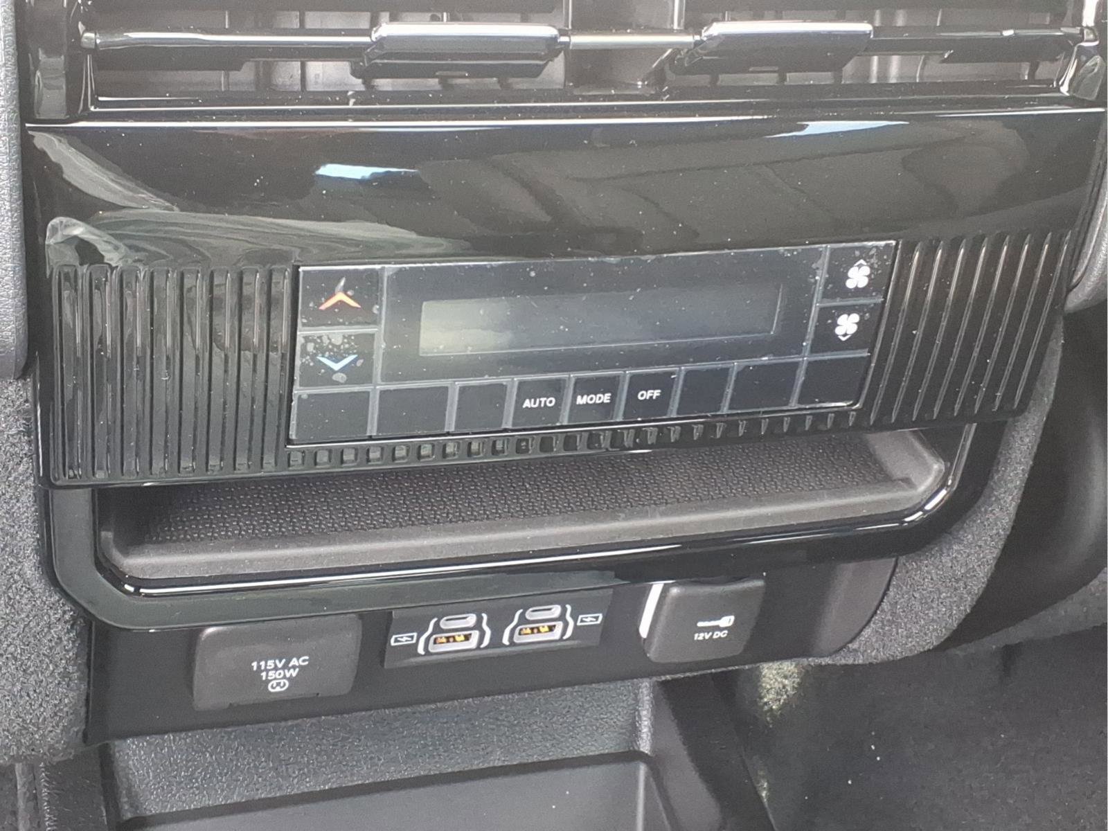 New 2026 Jeep Grand Wagoneer 4WD image 25