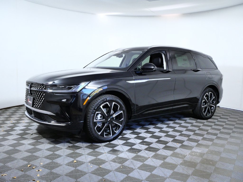 New 2026 Lincoln Nautilus Reserve AWD/4WD image 2