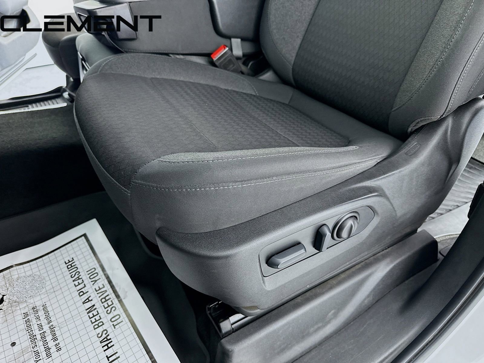 Used 2022 Chevrolet Silverado 2500 LT w/ Convenience Package image 28