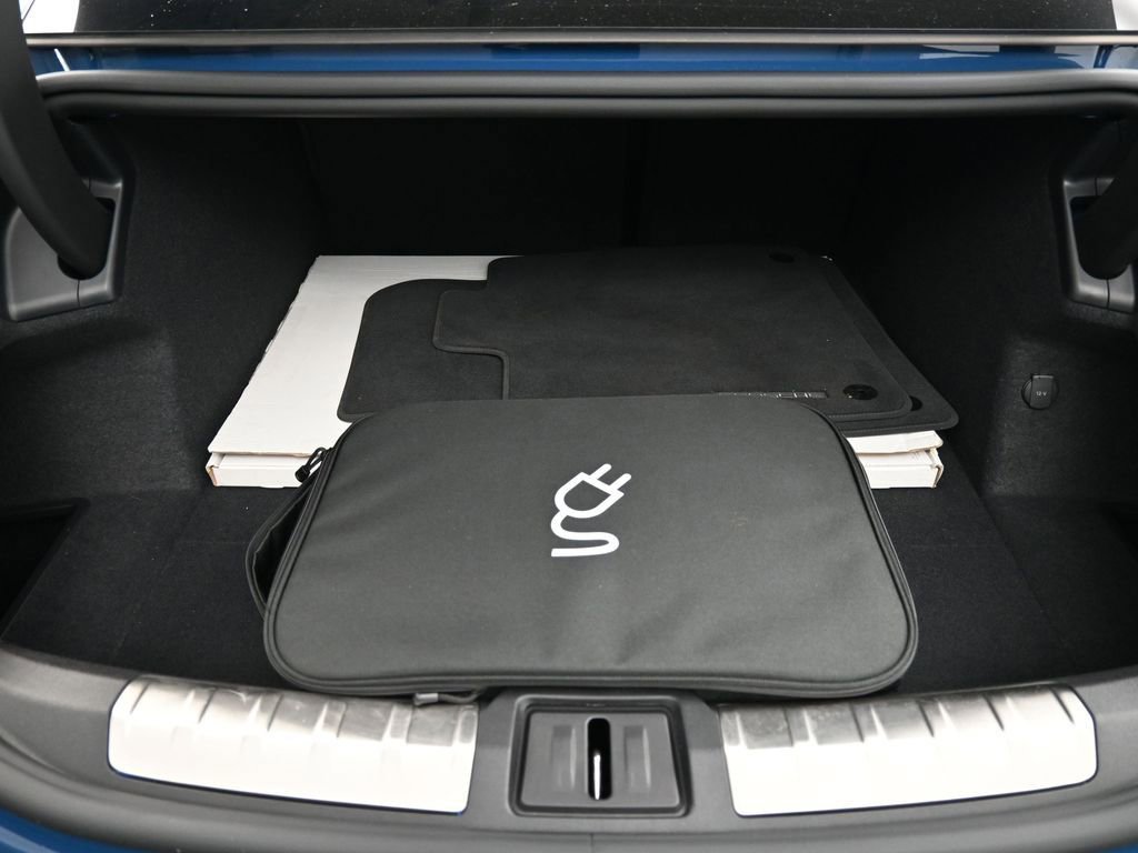 Certified 2025 Porsche Taycan 4S image 25