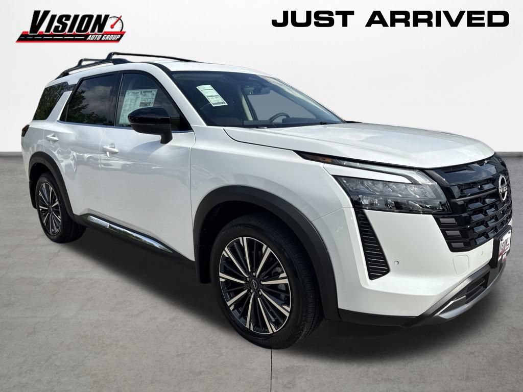 New 2026 Nissan Pathfinder Platinum AWD/4WD image 3