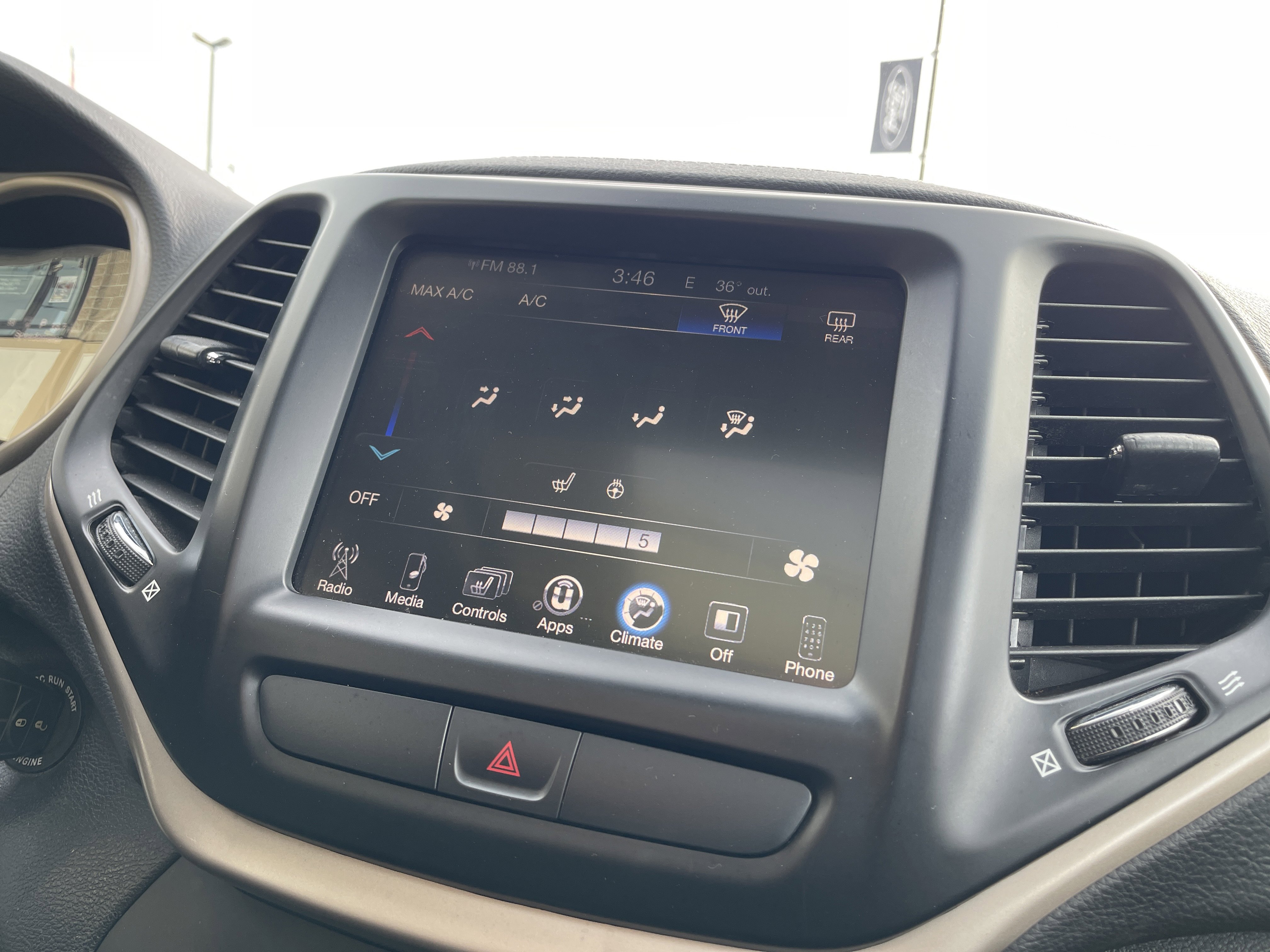 Used 2016 Jeep Cherokee 75th Anniversary image 17