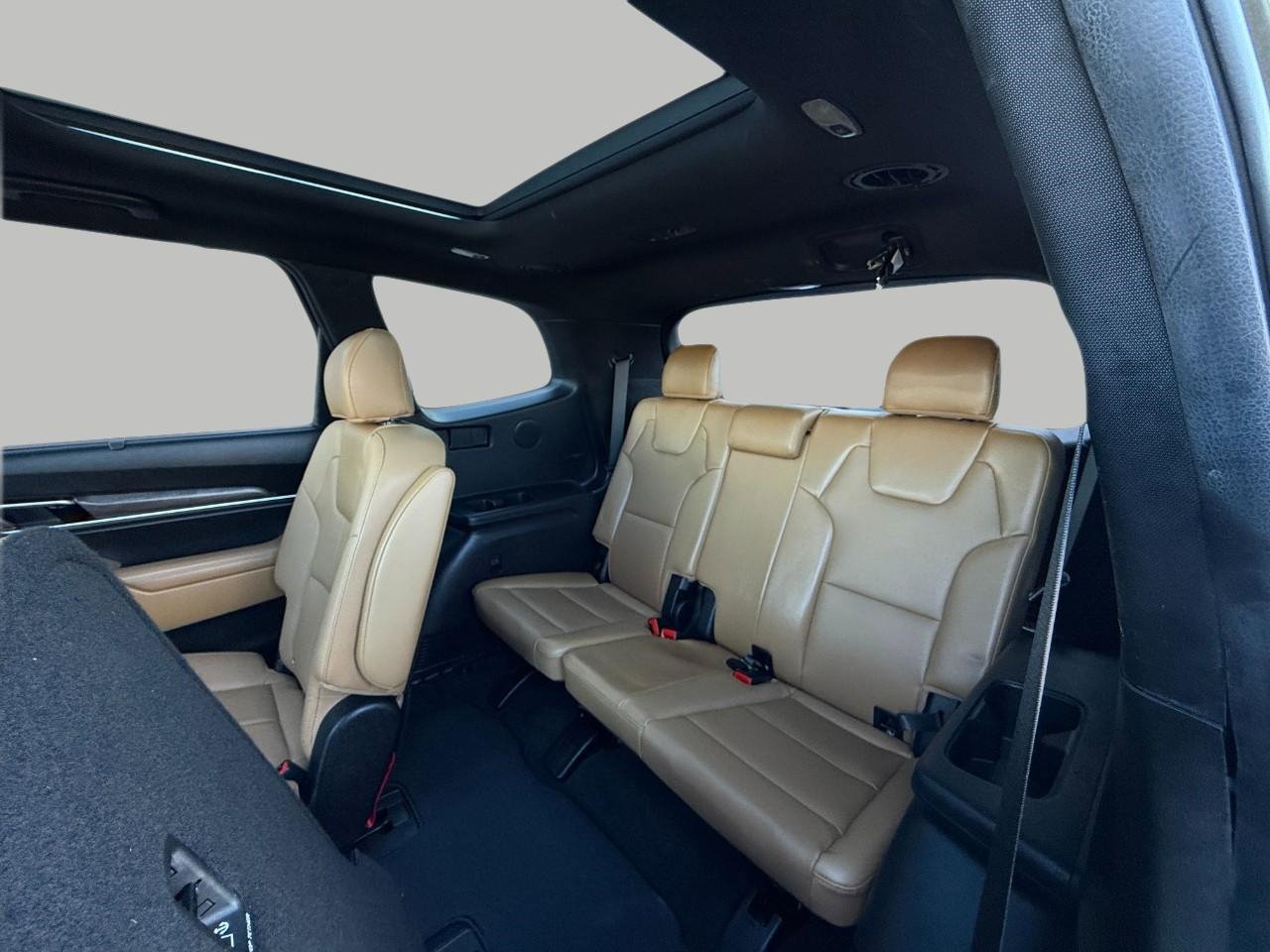 Used 2022 Kia Telluride SX image 29