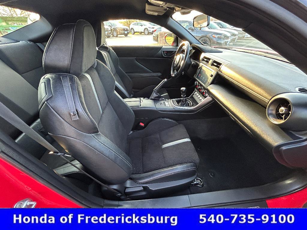 Used 2025 Toyota GR86 Premium w/ Performance Package image 24
