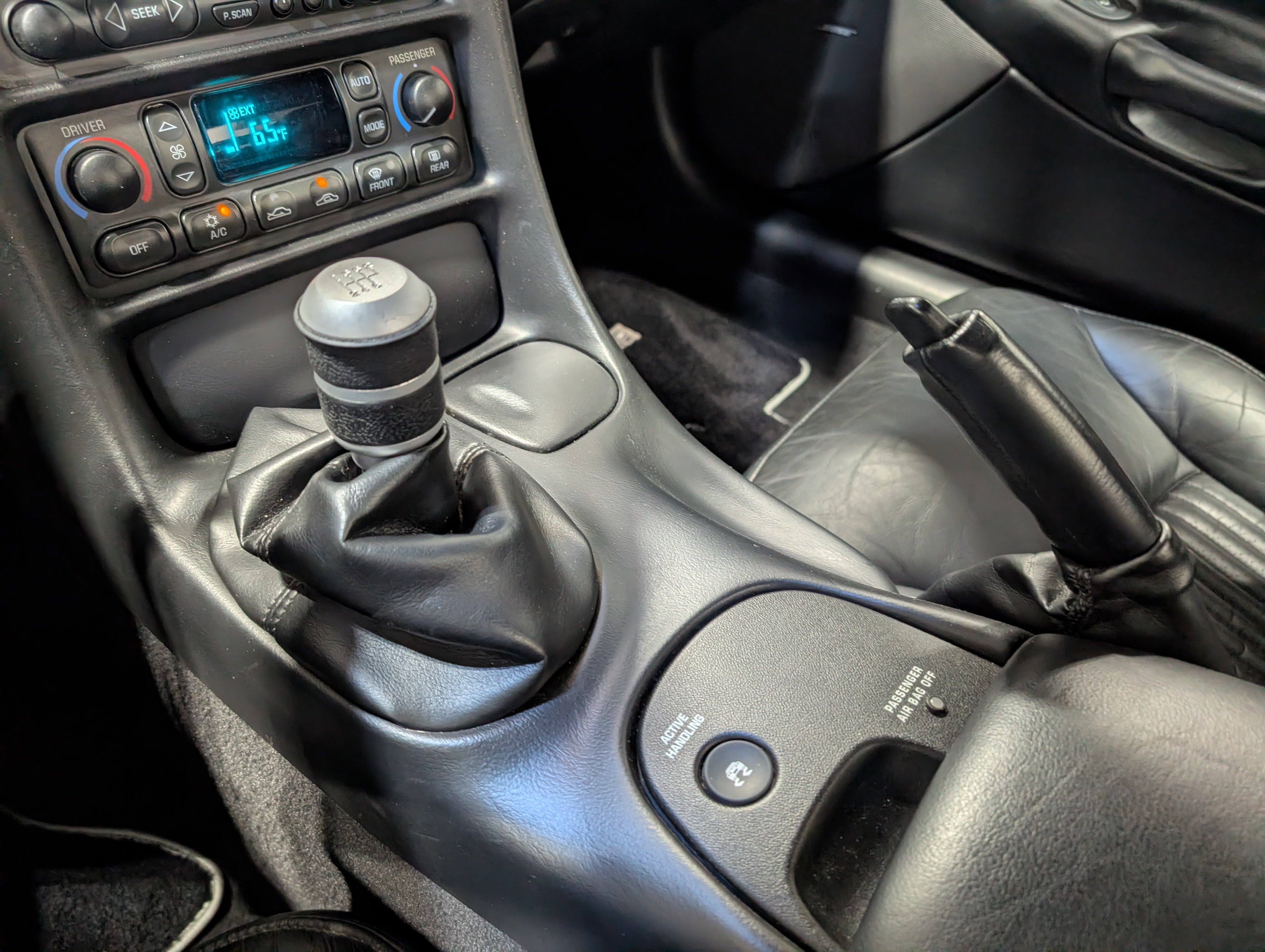 Used 2003 Chevrolet Corvette Z06 w/ Memory Package, 3 Drivers RWD image 18