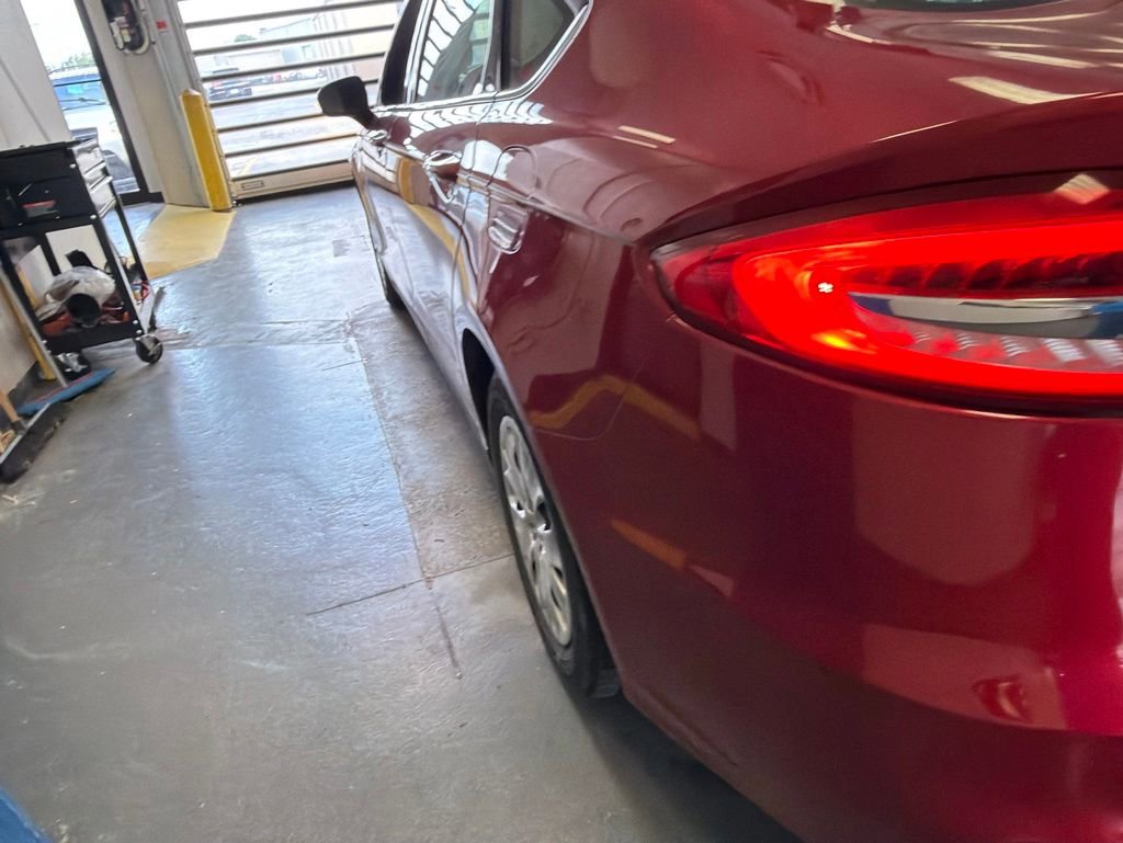 Used 2020 Ford Fusion S FWD image 9