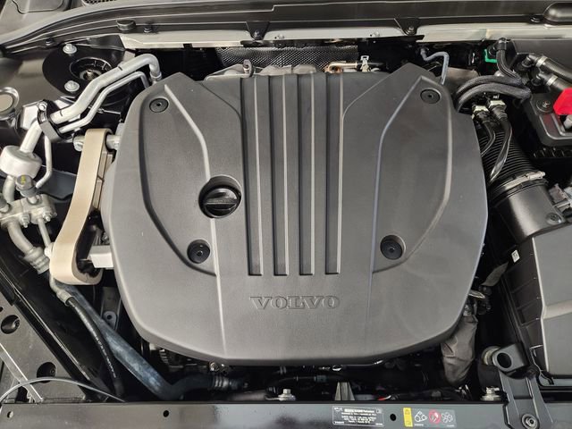 Used 2024 Volvo S60 B5 Core image 32