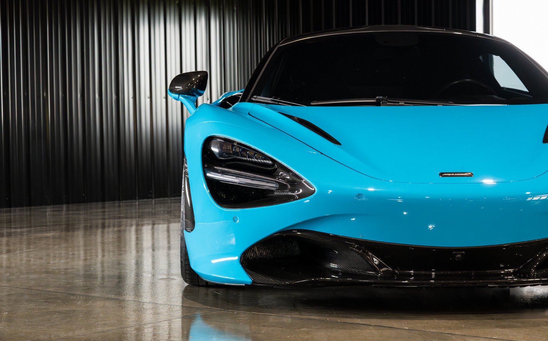 Used 2018 McLaren 720S RWD image 15