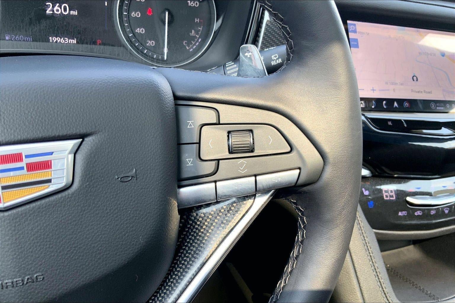 Certified 2025 Cadillac XT6 Sport w/ Technology Package AWD/4WD image 20