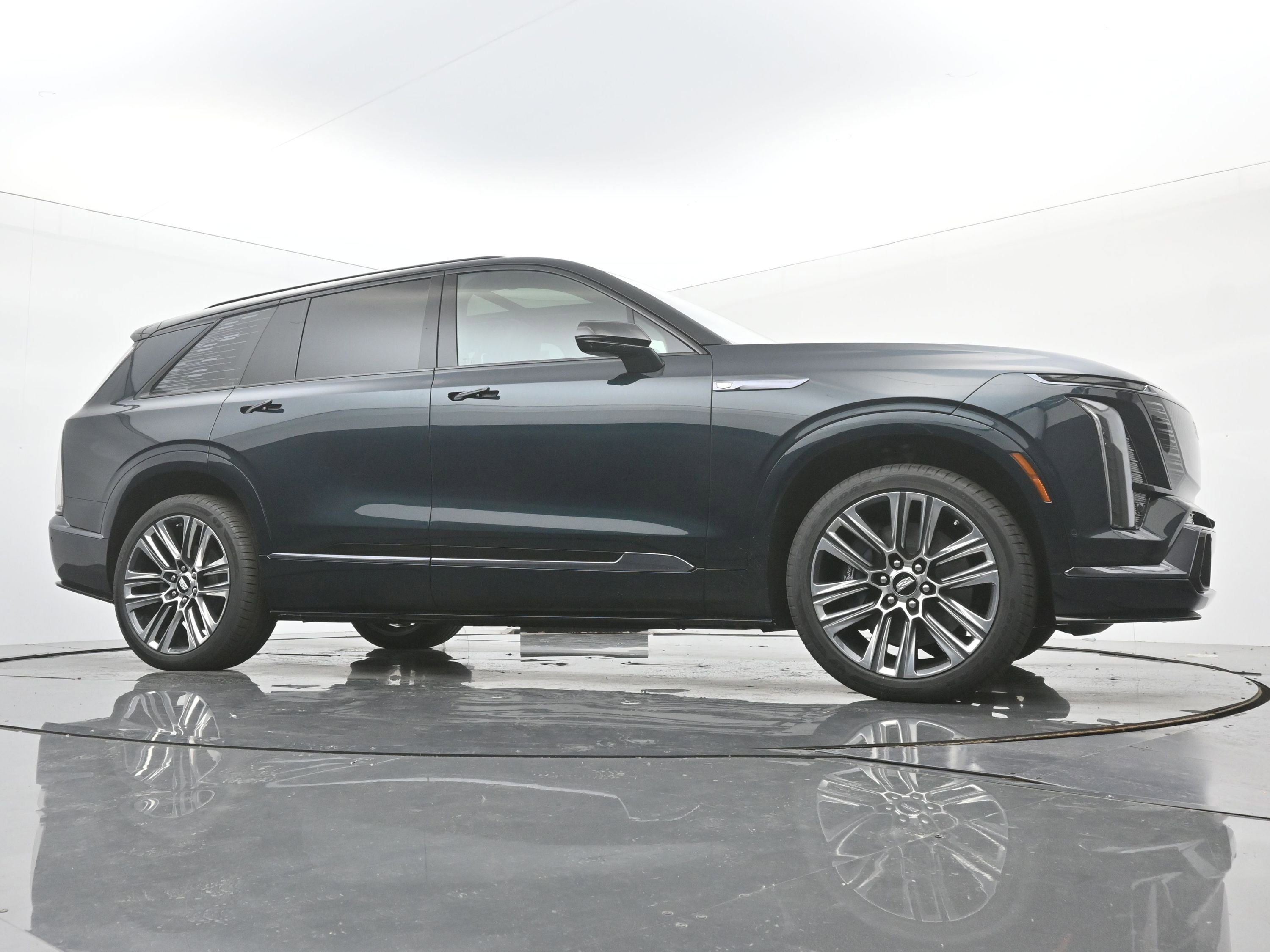 New 2026 Cadillac Vistiq Platinum image 21