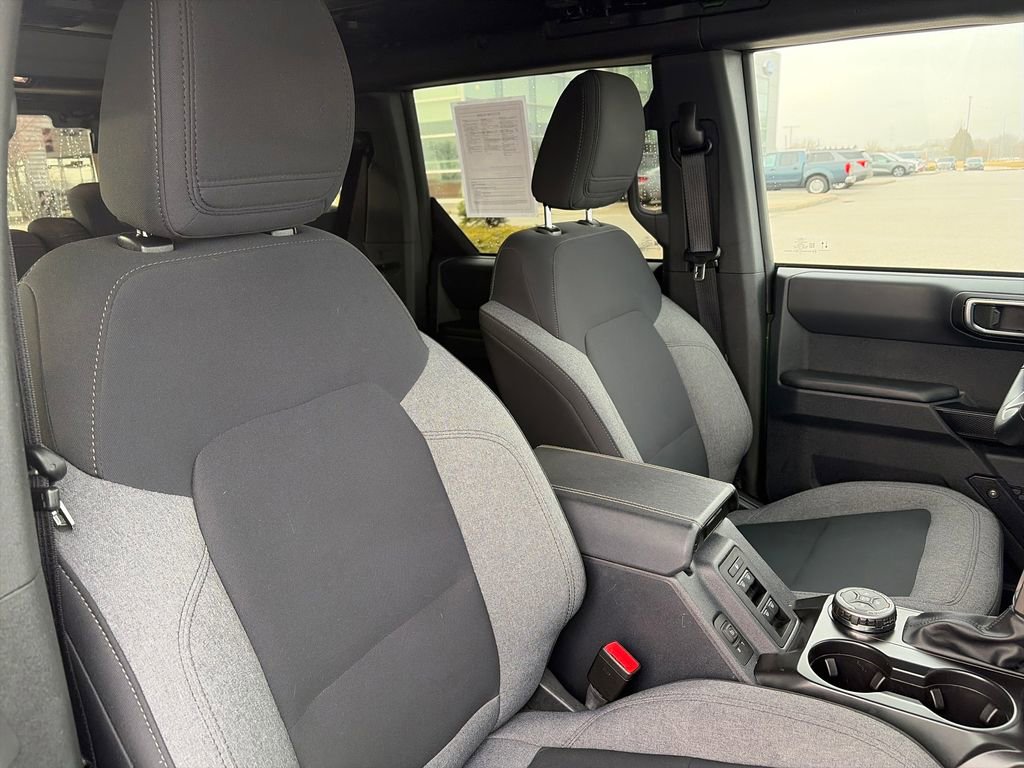 Used 2025 Ford Bronco Big Bend AWD/4WD image 13